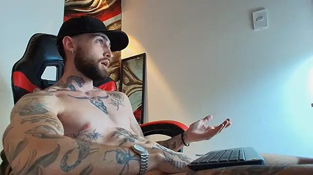 Luke_davis01 stripchat live cam model
