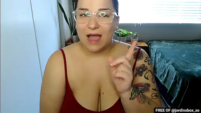 JordinsBox stripchat live cam model