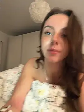 Cherry-Bean stripchat live cam model