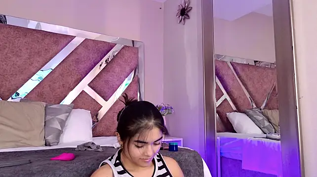 GiselOrtiz stripchat live cam model