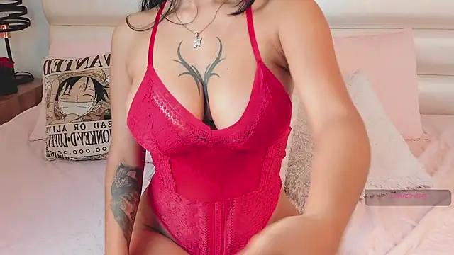 VickyHarlow stripchat live cam model