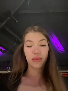 Mia_M69 stripchat live cam model