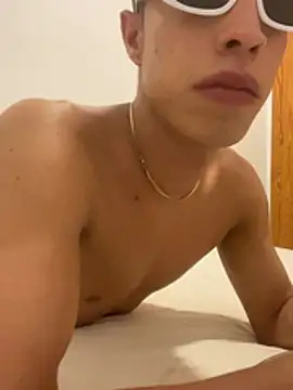 leiitoo stripchat live cam model