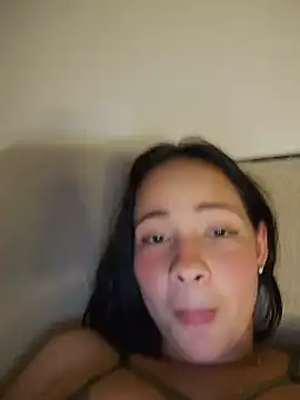 camiraya stripchat live cam model