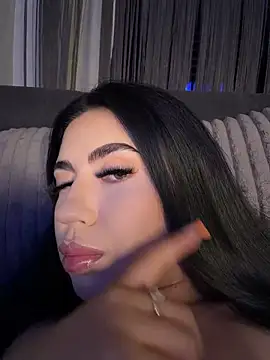 Andrestarr stripchat live cam model
