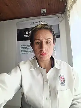 Valentina--1 stripchat live cam model