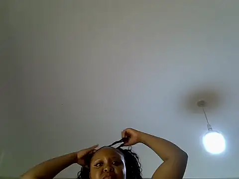 Sweetbrowna stripchat live cam model