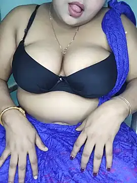DESI-DOLLLL stripchat live cam model