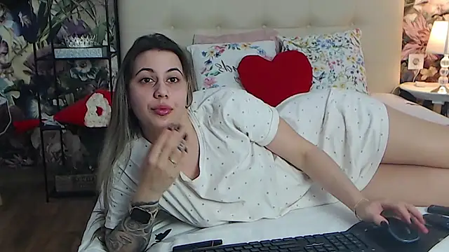 RoseDiamond06 stripchat live cam model
