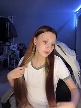 Uniarten stripchat live cam model