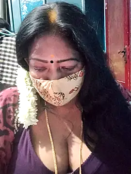maniisha stripchat live cam model