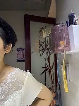 xiaoyizi20261 stripchat live cam model