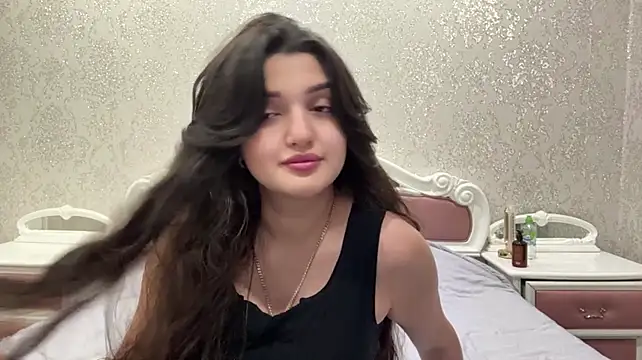 IzzabelSun stripchat live cam model