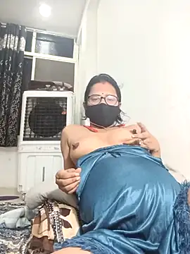 runi31 stripchat live cam model
