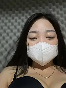 lana-kan stripchat live cam model