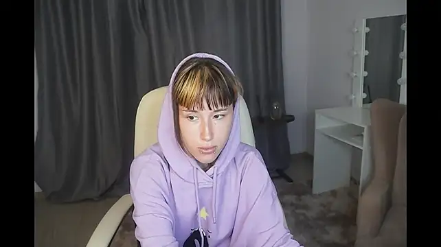 TomikoSword stripchat live cam model