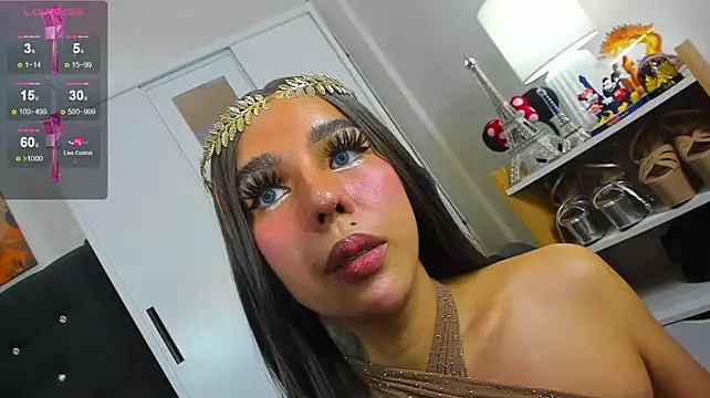 Divine___Eloeura stripchat live cam model