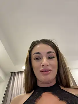 IsabellaEtthan stripchat live cam model