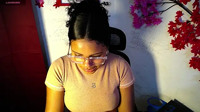 chleo_rosse stripchat live cam model