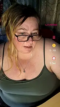 Iceprincess2bad4u stripchat live cam model
