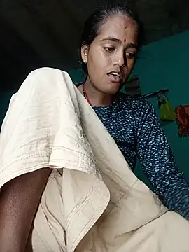 Radhika97A stripchat live cam model