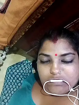 Rubinao9 stripchat live cam model