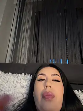 Andrestarr stripchat live cam model