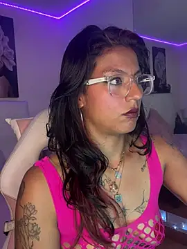 SamathaMay stripchat live cam model