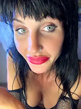 Kamila151 stripchat live cam model