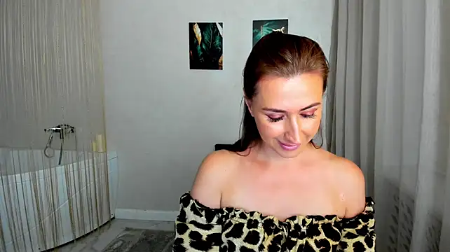 PassionGlow stripchat live cam model