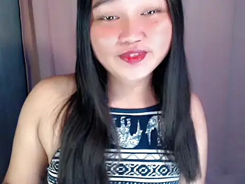 Eyes-on-me stripchat live cam model