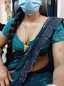 Yasika01 stripchat live cam model