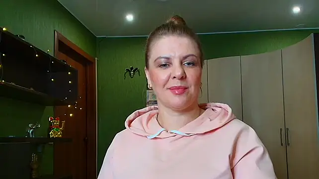 VeronikawGold stripchat live cam model