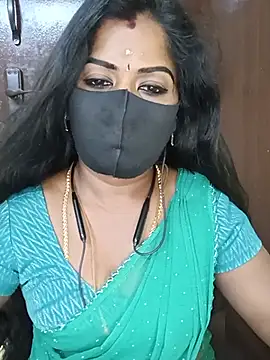 tamilammukuttyy stripchat live cam model