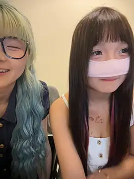 Rocket-Girl stripchat live cam model