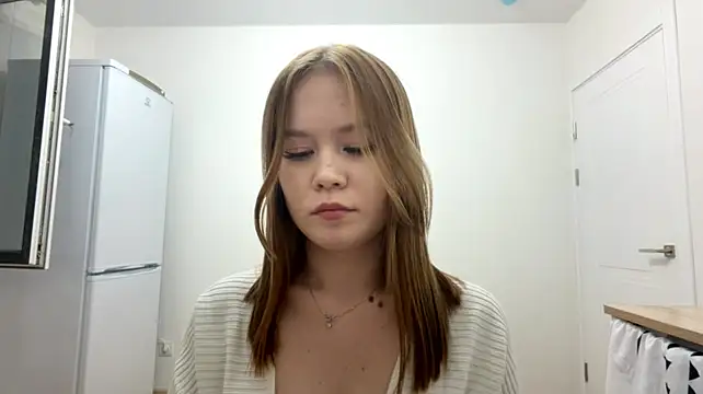MichaelaHargitt stripchat live cam model