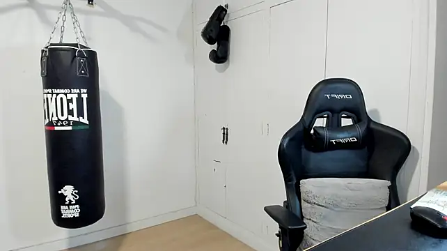 dan01_ stripchat live cam model