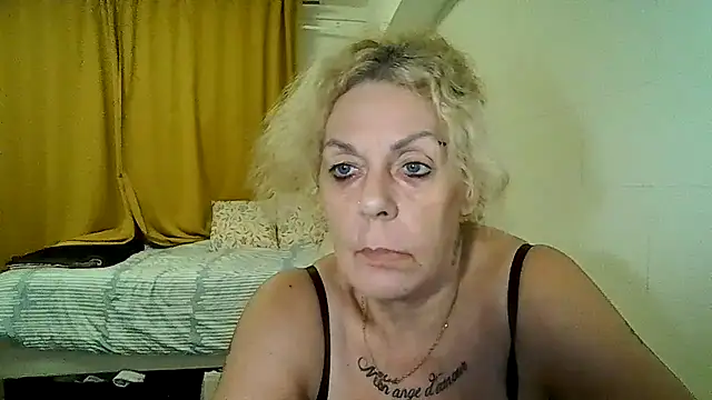 belgianshantie stripchat live cam model