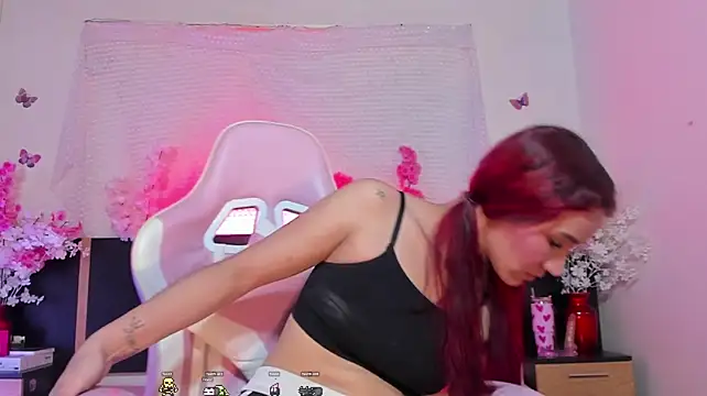 emma_ayala stripchat live cam model