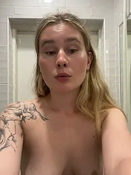 SiaLater stripchat live cam model