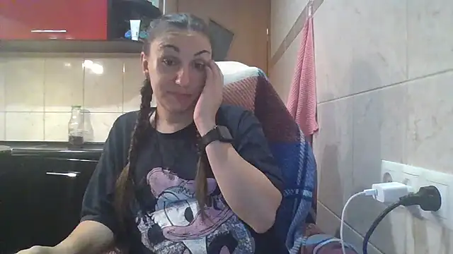 Lacmi30 stripchat live cam model