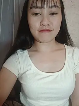 Cherry-squirtt stripchat live cam model