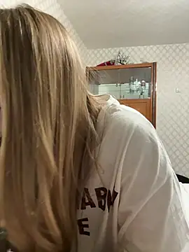 adel_secret stripchat live cam model