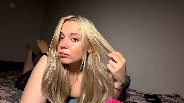 Omilia stripchat live cam model