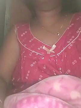 diyahati41 stripchat live cam model