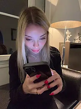 HannaXLove stripchat live cam model