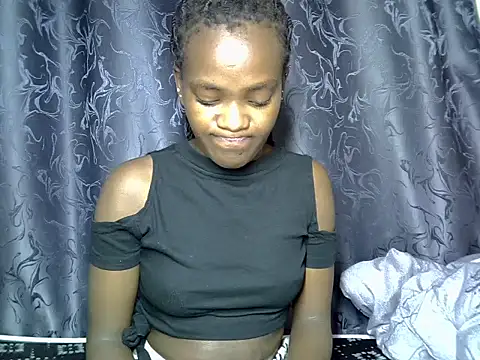 Lynne_pretty4 stripchat live cam model