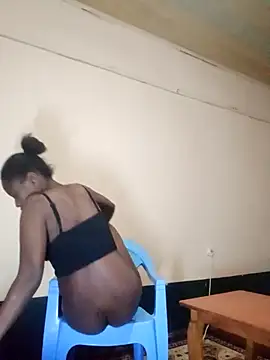 HalfwayAmsonia stripchat live cam model