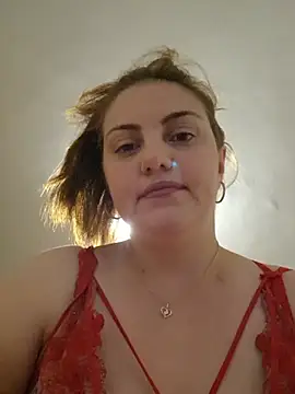 LuNa28-96 stripchat live cam model