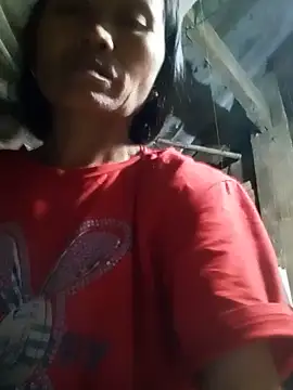 Nguyen_Emaa stripchat live cam model